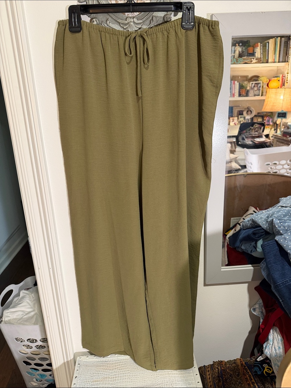 Wide Leg Drawstring Pants in Olive Green